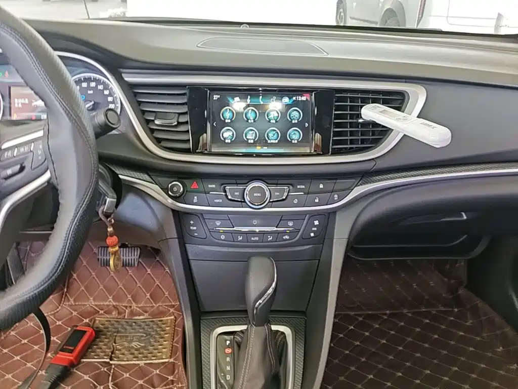 Buick Excelle — миниатюра 13