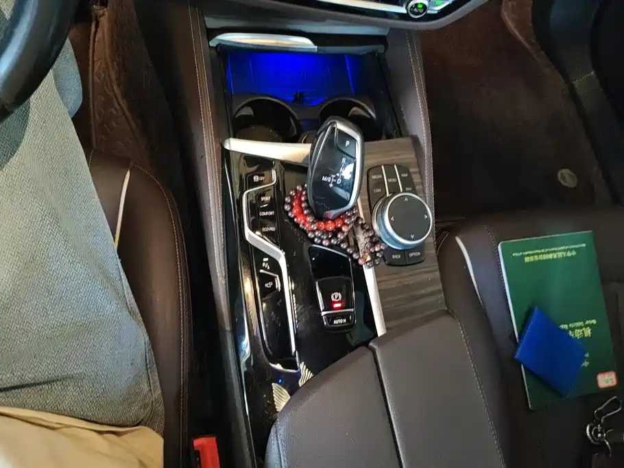 BMW 5 Series — миниатюра 16