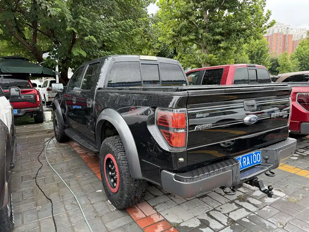 Ford F-150 Raptor — миниатюра 5