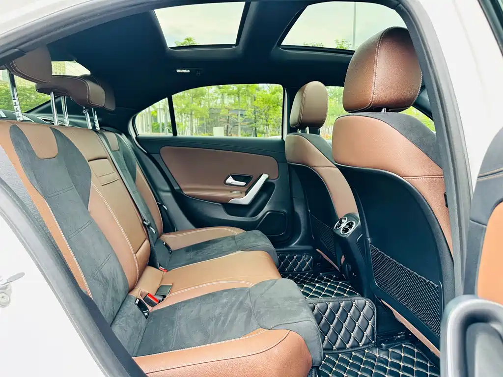 Mercedes-Benz A-Class — миниатюра 12