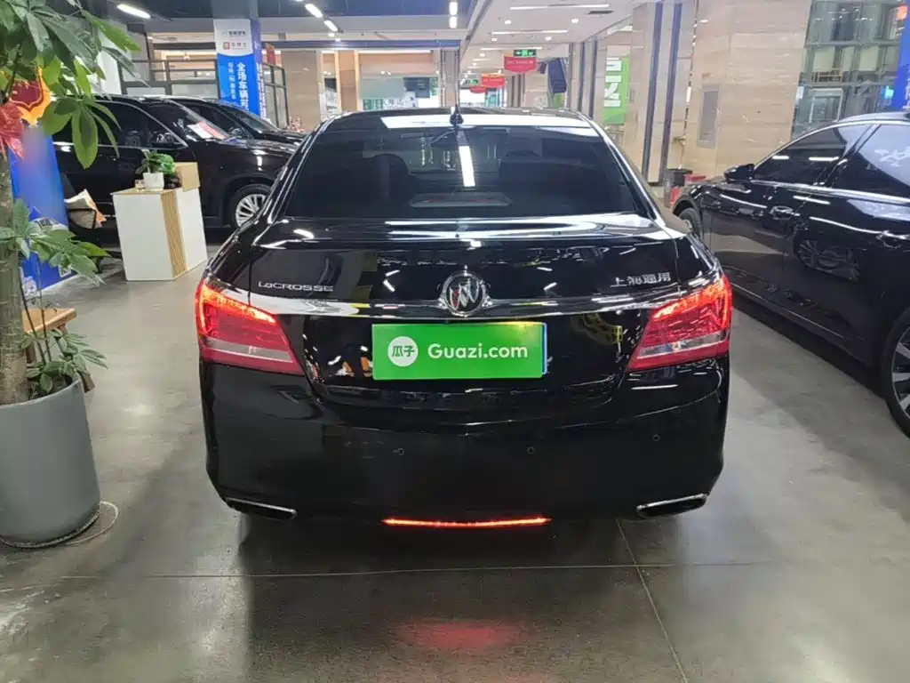 Buick LaCrosse — миниатюра 6