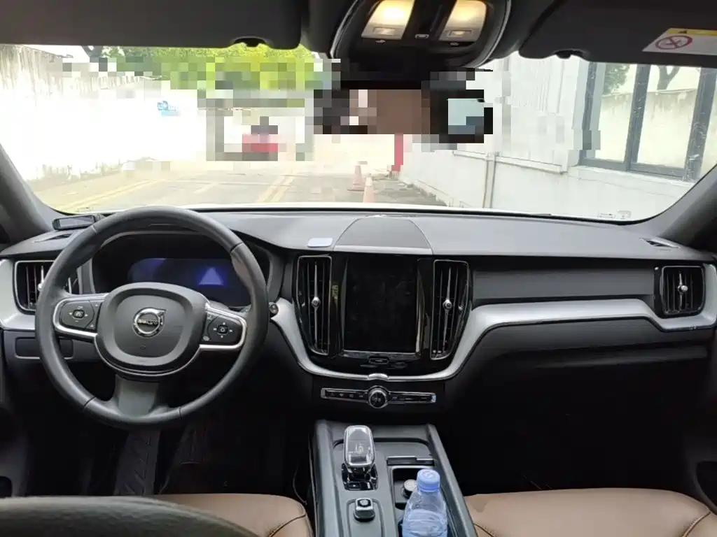 Volvo XC60 — миниатюра 10