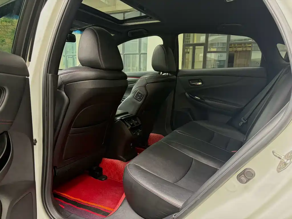 Honda Spirior — миниатюра 6