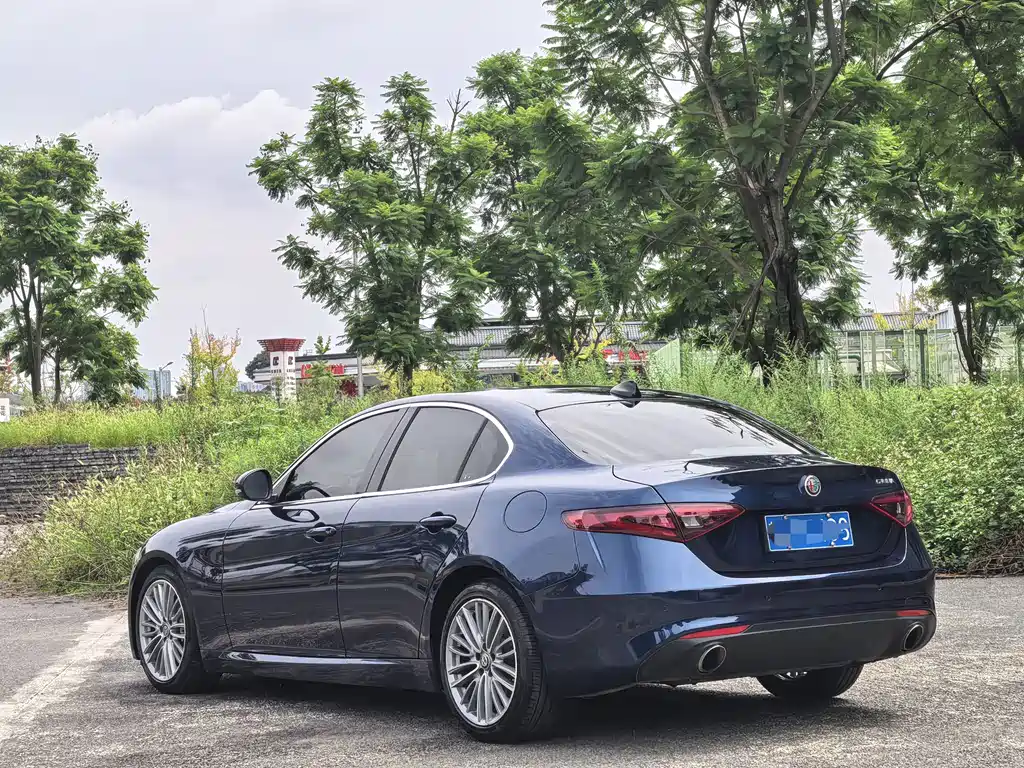 Alfa Romeo Giulia — миниатюра 6