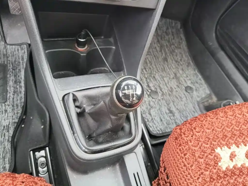 Volkswagen Santana — миниатюра 14