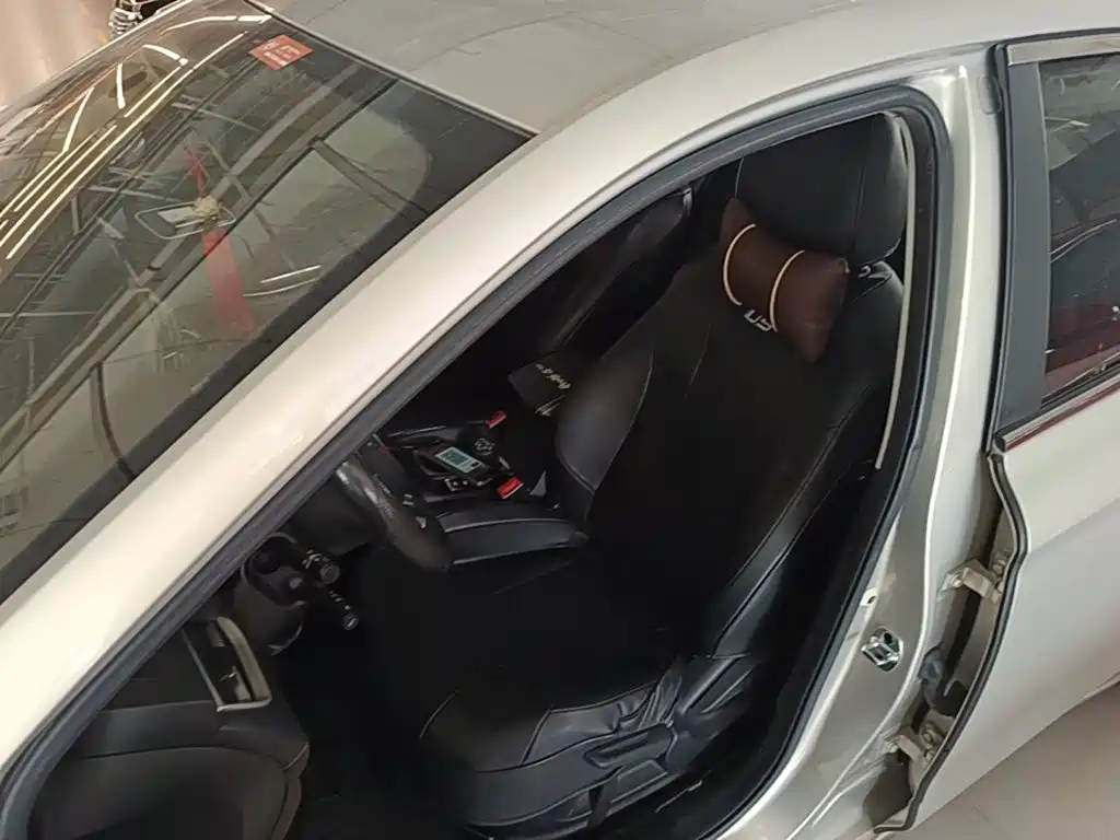 Roewe i5 — миниатюра 15