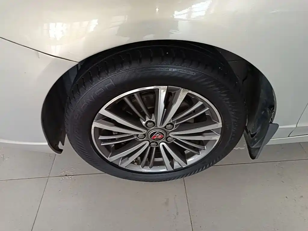 Roewe i5 — миниатюра 23