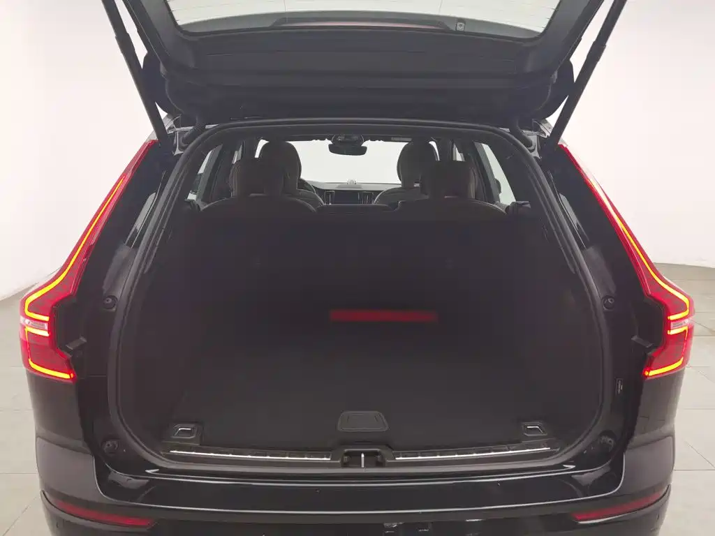 Volvo XC60 — миниатюра 16