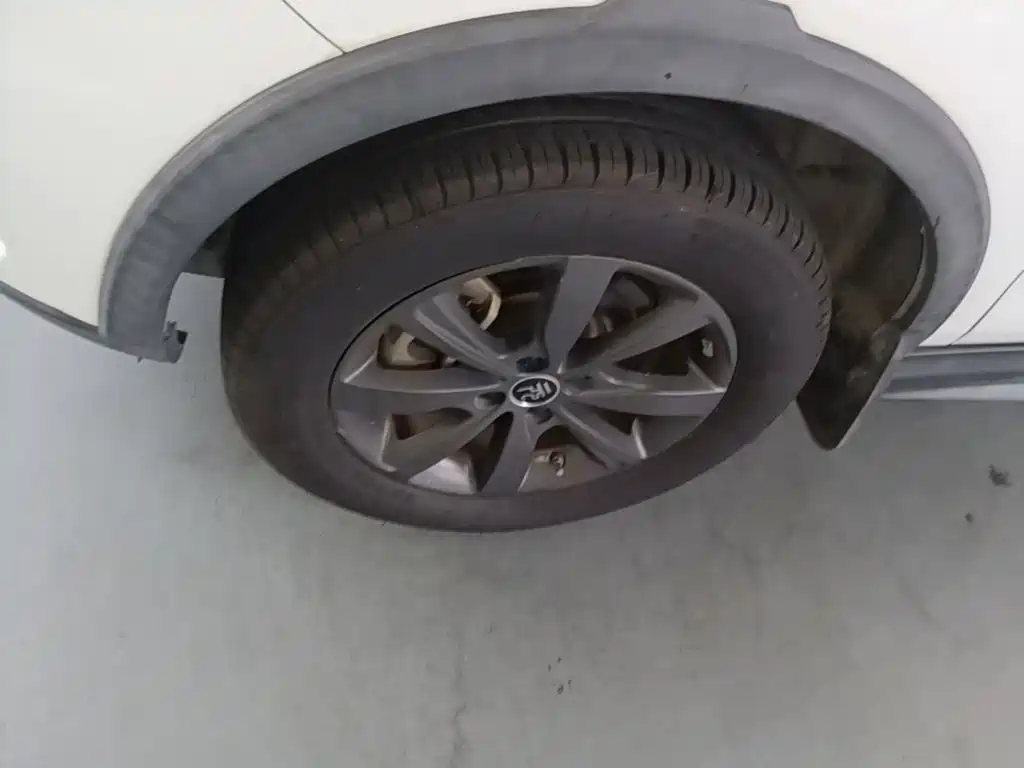 BYD Yuan EV — миниатюра 23
