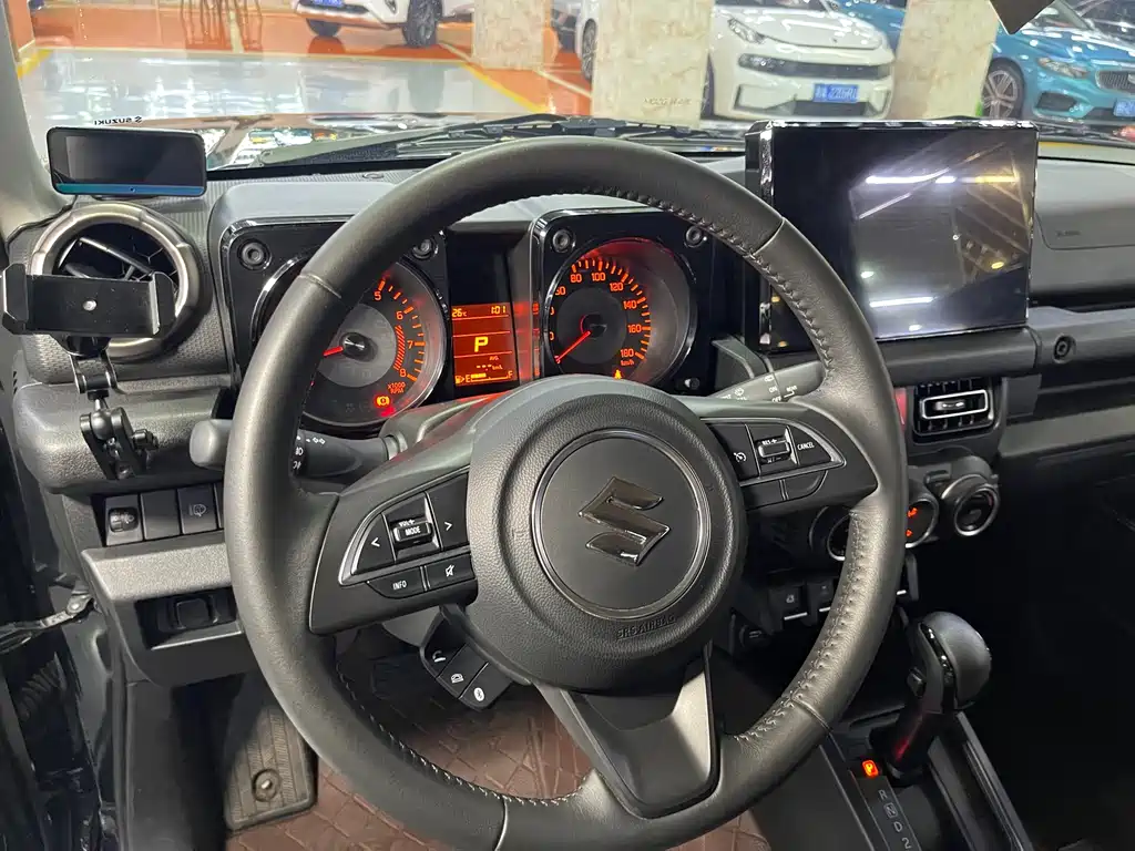 Suzuki Jimny — миниатюра 10