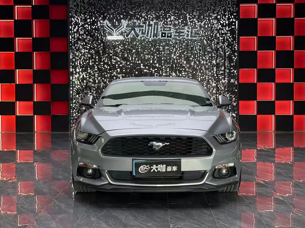 Ford Mustang 2.3T Performance Edition, фото 2