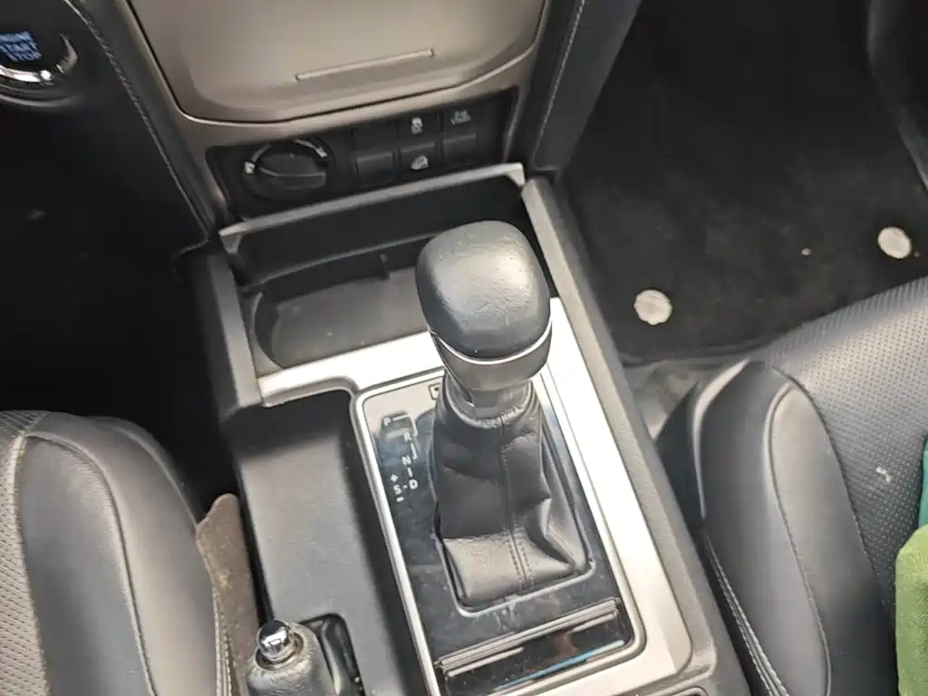 Toyota Prado — миниатюра 14