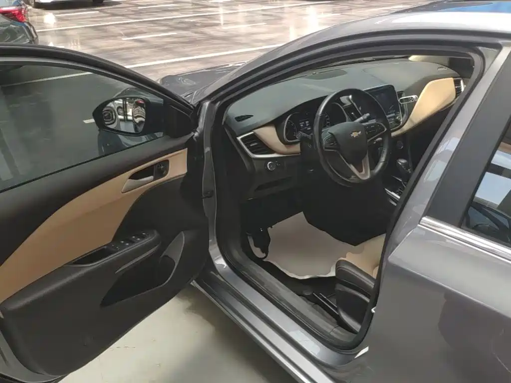 Chevrolet Monza — миниатюра 16