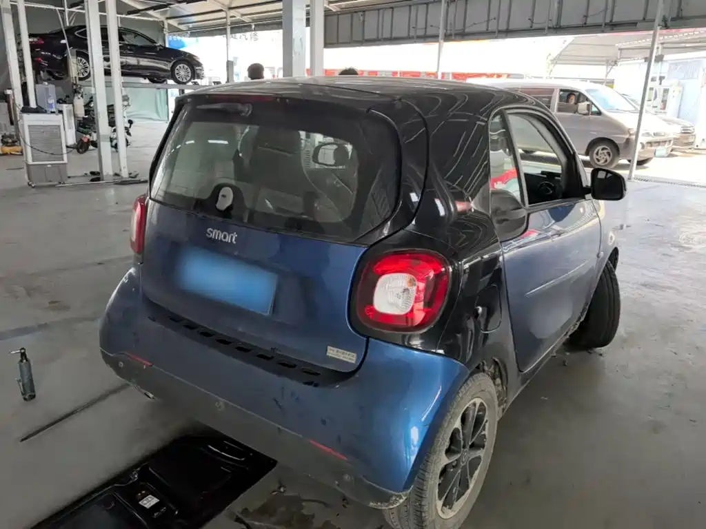 smart Smart Fortwo — миниатюра 7