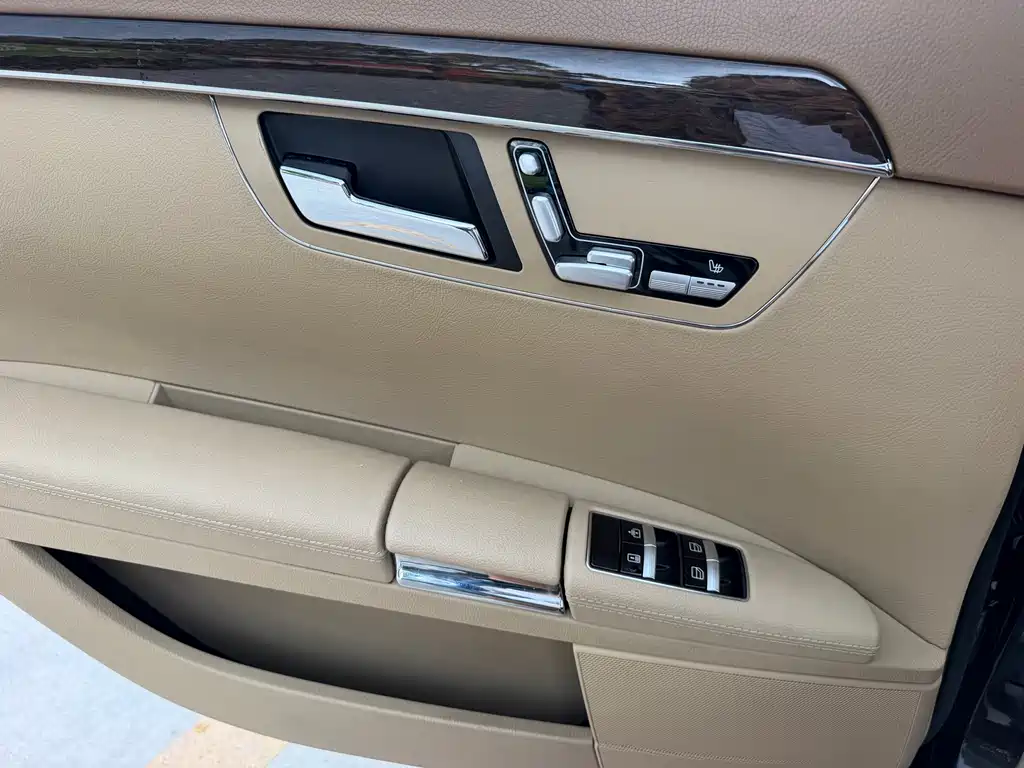 Mercedes-Benz S-Class — миниатюра 18