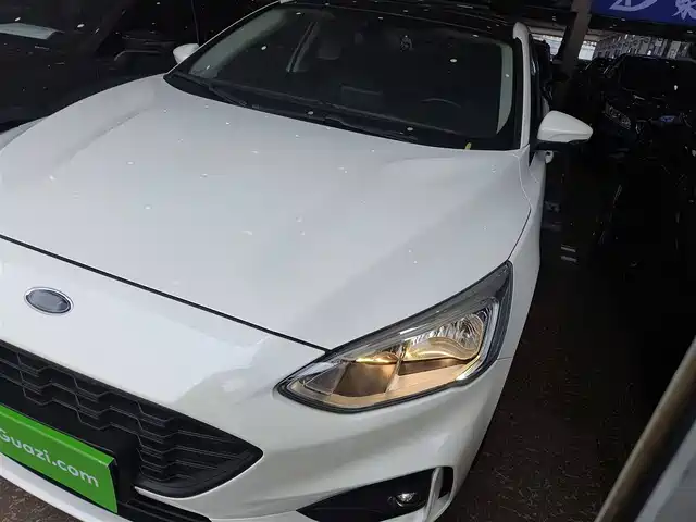 FORD FOX 2020