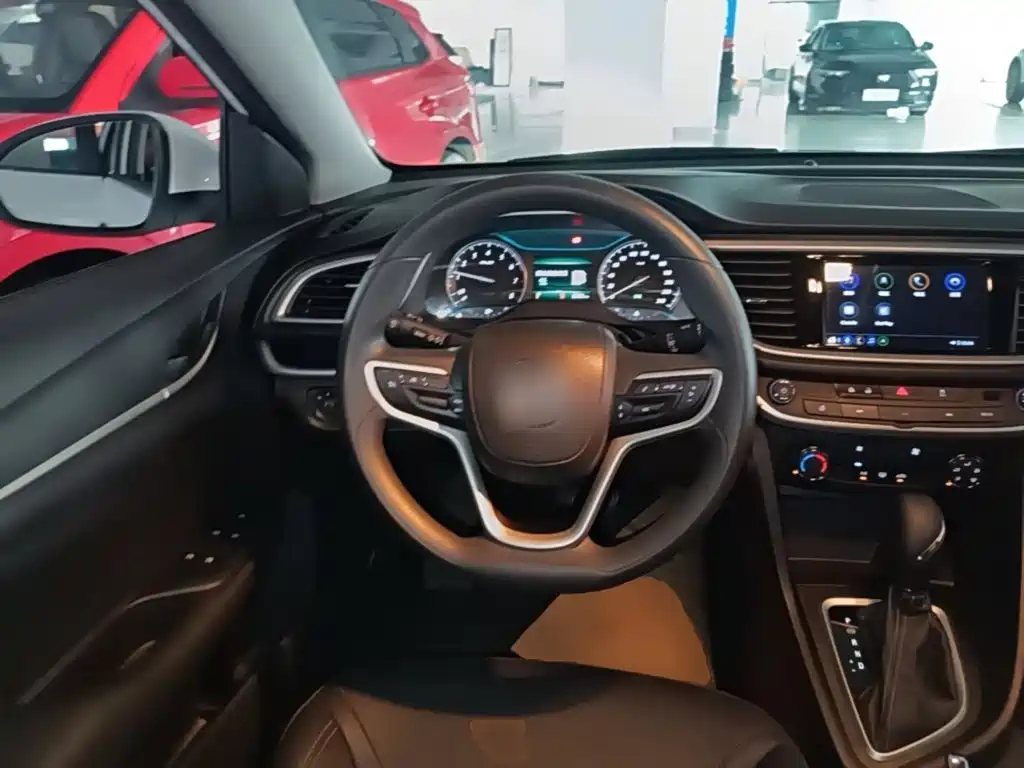 Buick Excelle — миниатюра 11