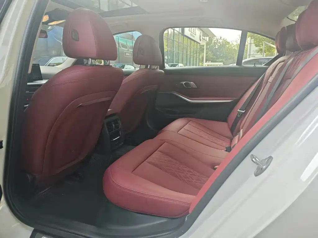 BMW 3 Series — миниатюра 11