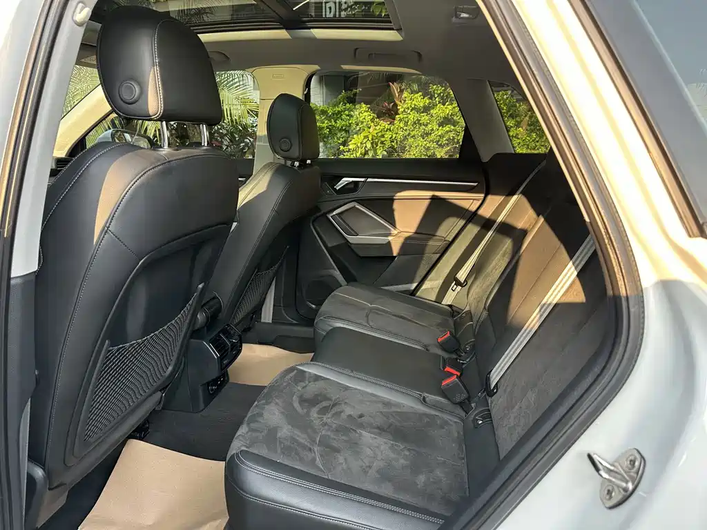 Audi Q3 — миниатюра 11