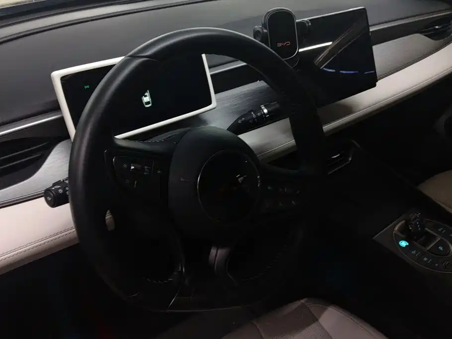 BYD Seal 05 DM-i — миниатюра 12