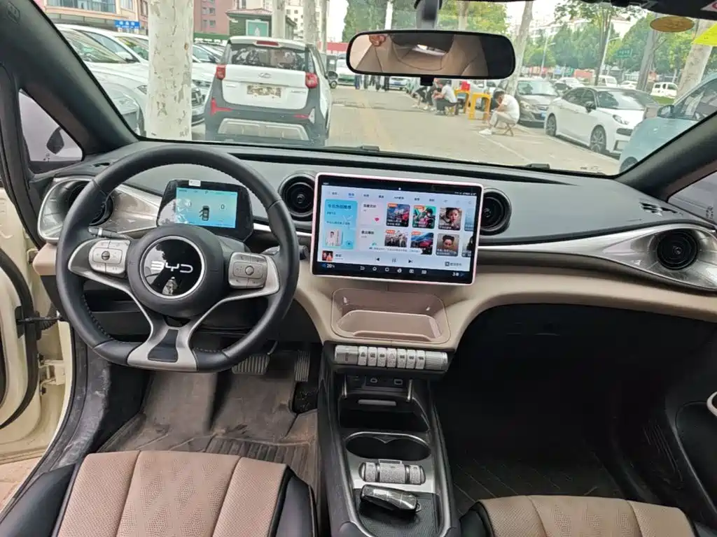 BYD Dolphin — миниатюра 10