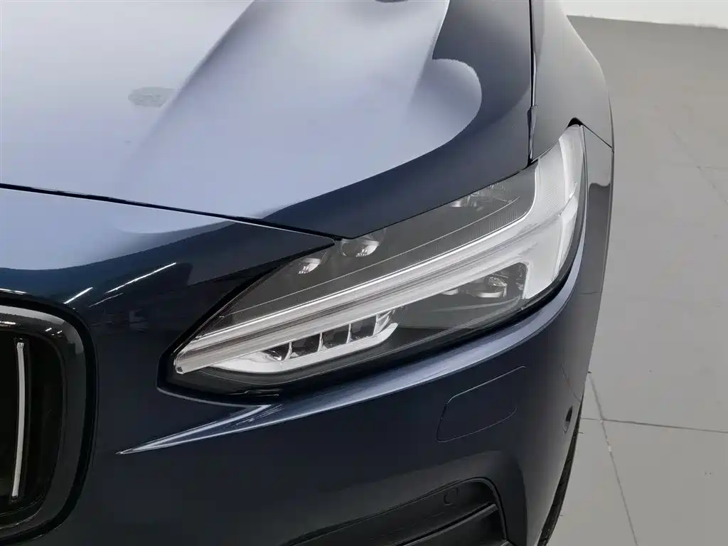 Volvo S90 2018 T5