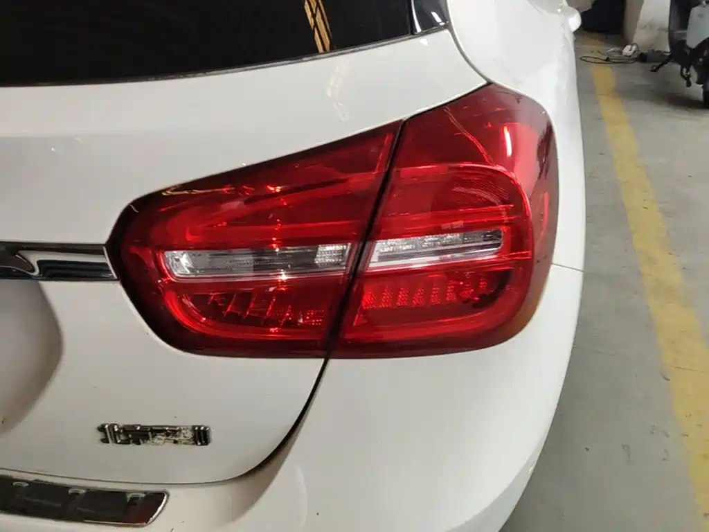 Mercedes-Benz GLA — миниатюра 8