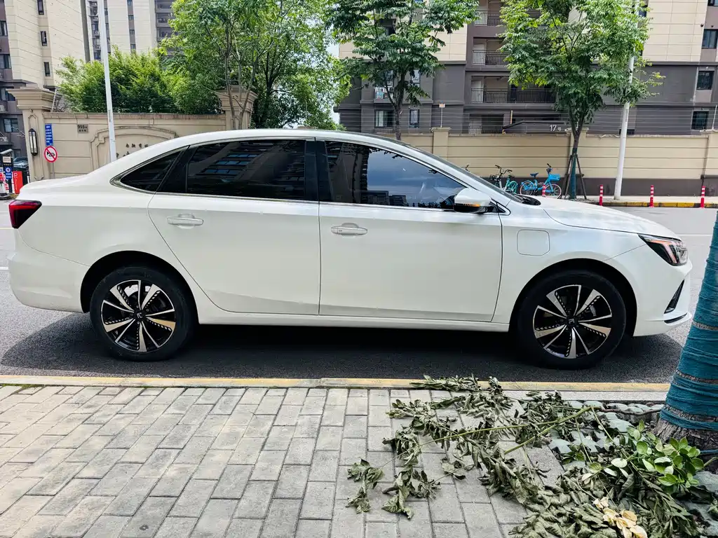 Roewe Feifan ER6 — миниатюра 3