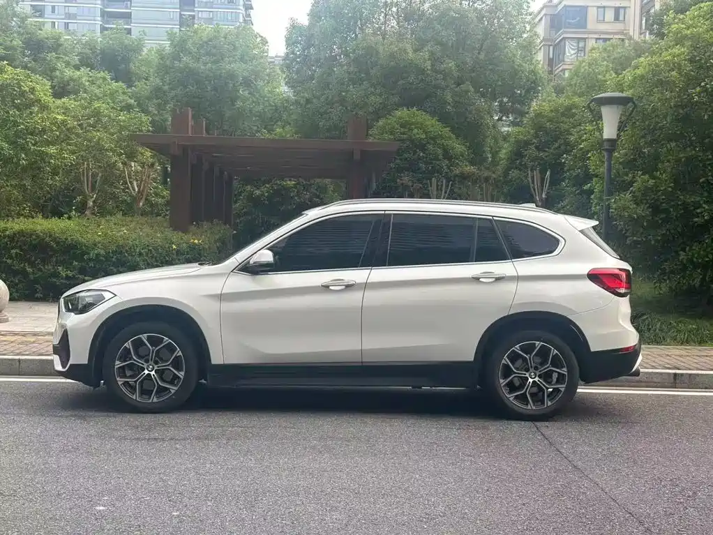 BMW X1 — миниатюра 4