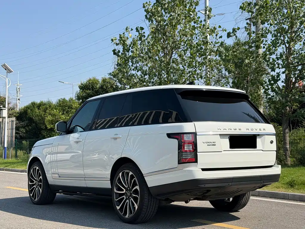 Land Rover Range Rover — миниатюра 6