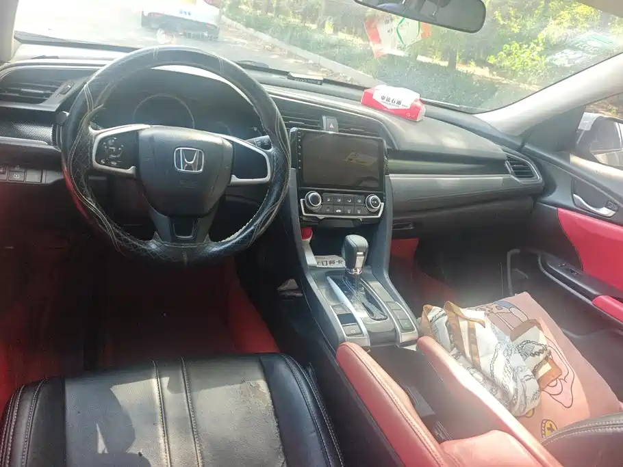 Honda Civic — миниатюра 12