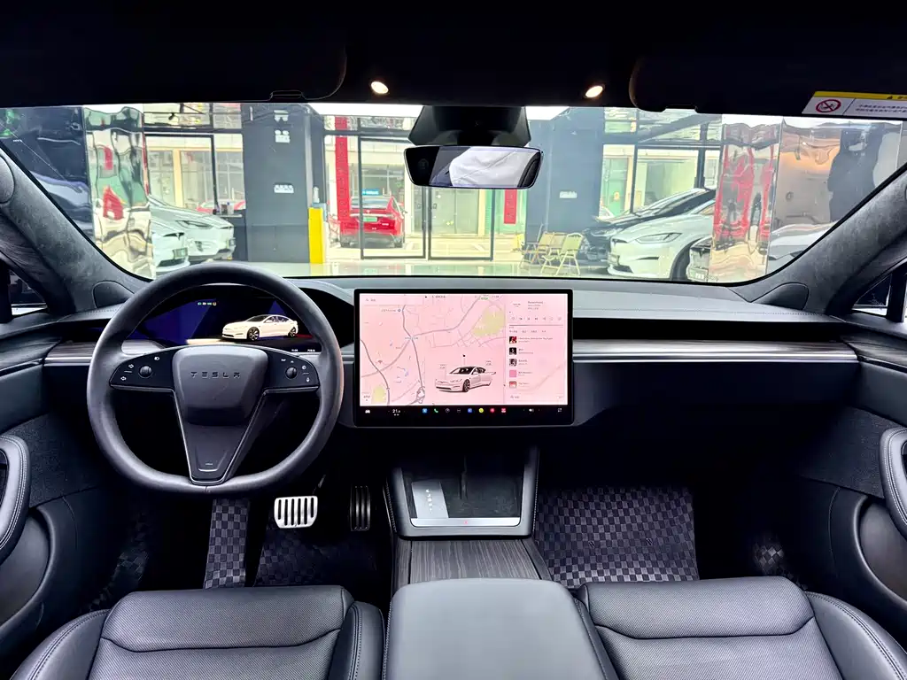 Tesla Model S — миниатюра 6