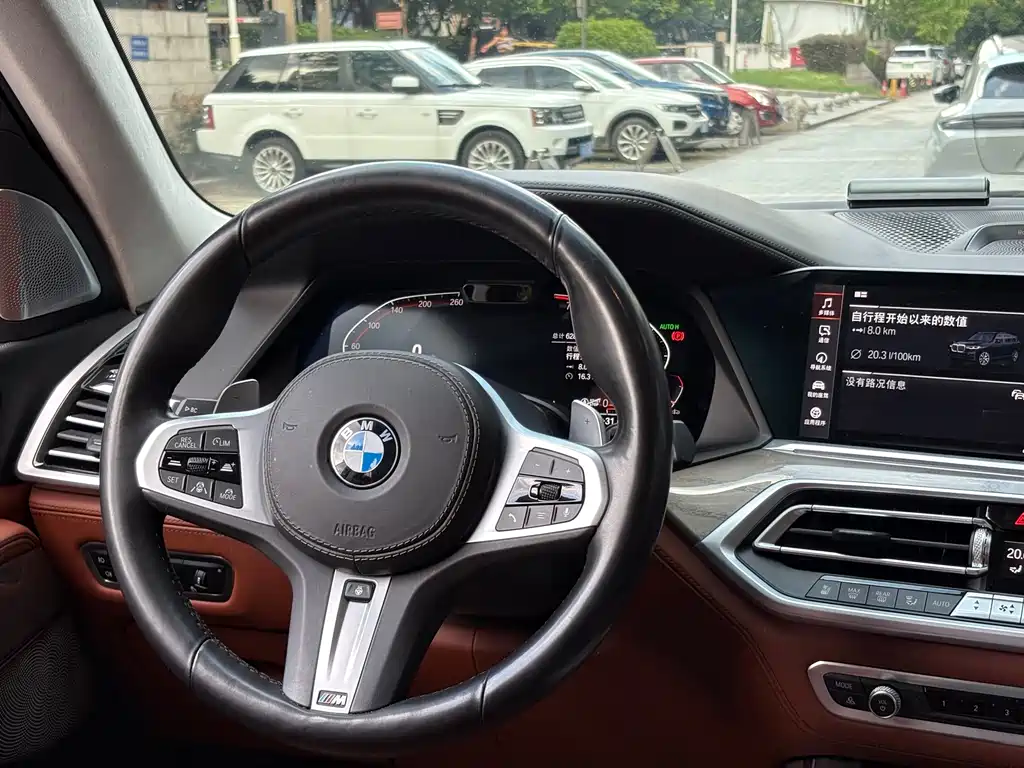 BMW X7 — миниатюра 14