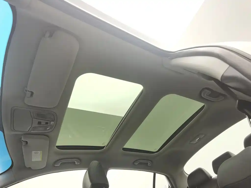 Kia K5 — миниатюра 14