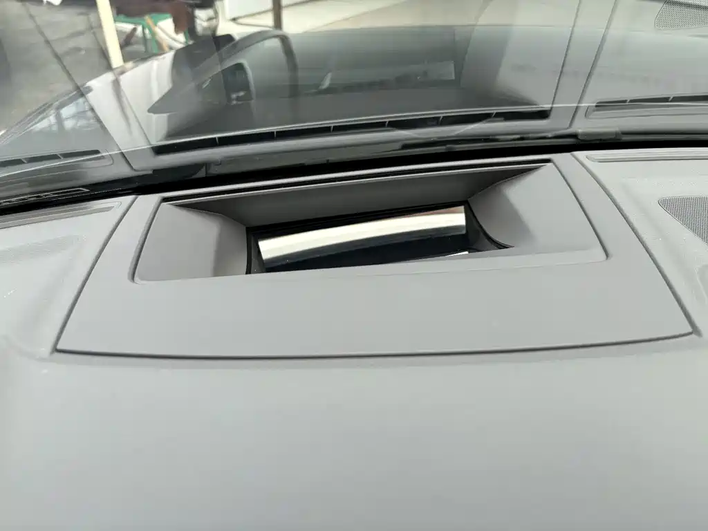 Volkswagen Touareg — миниатюра 18