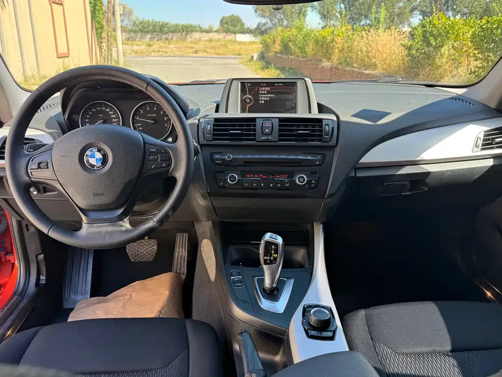 BMW 1 Series (Import) — миниатюра 9
