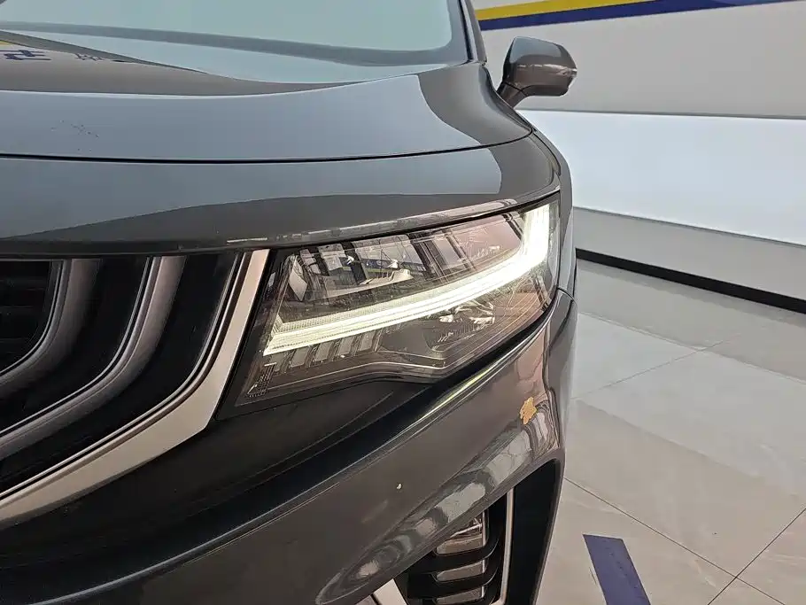 Geely Haoyue — миниатюра 5