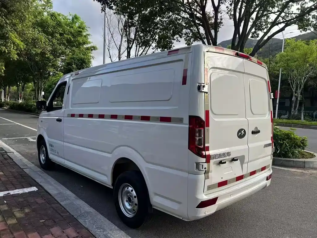 Geely Shuailing — миниатюра 6