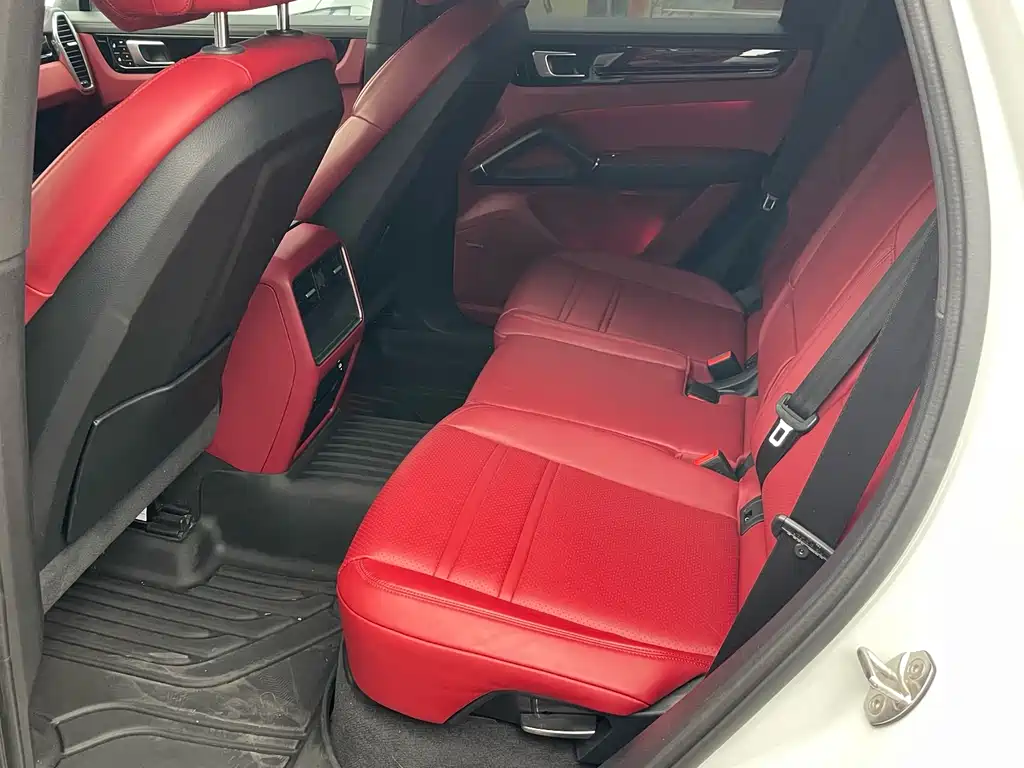 PORSCHE CAYENNE NEW ENERGY