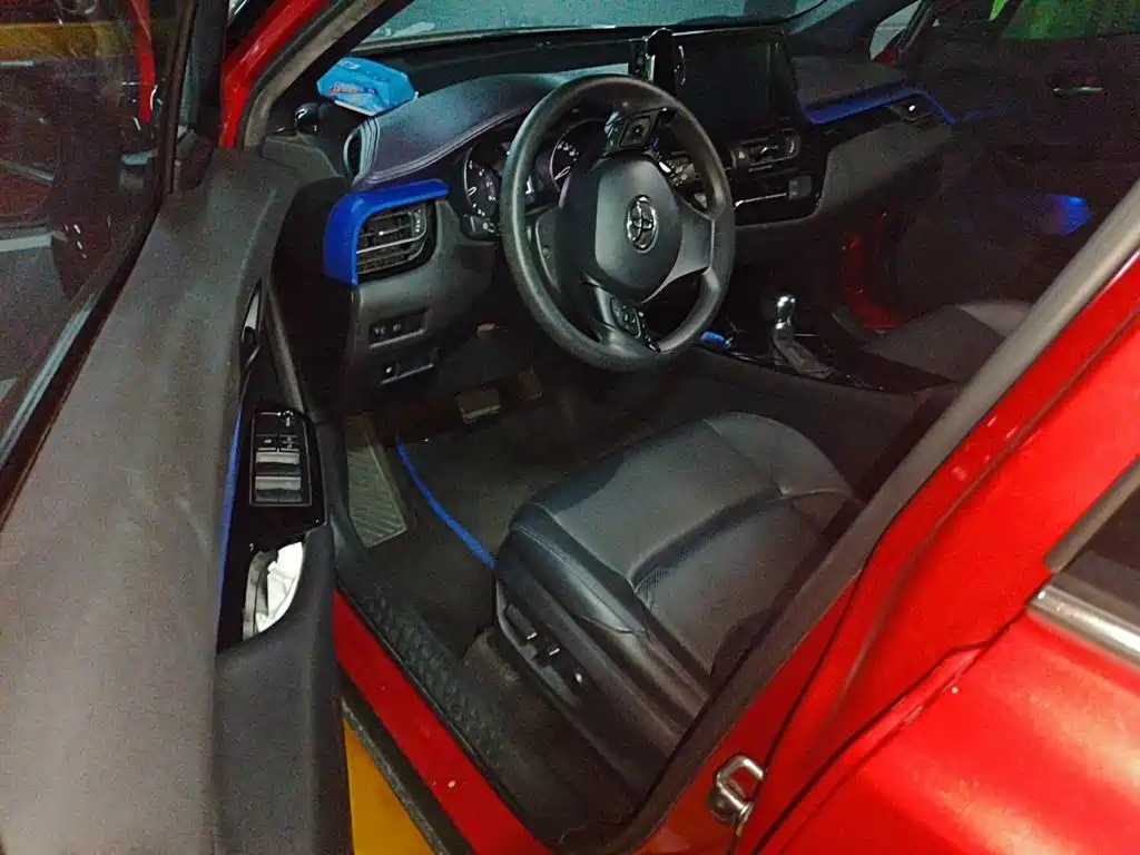Toyota C-HR — миниатюра 14