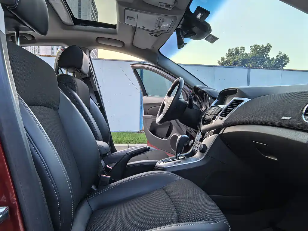 Chevrolet Cruze — миниатюра 7
