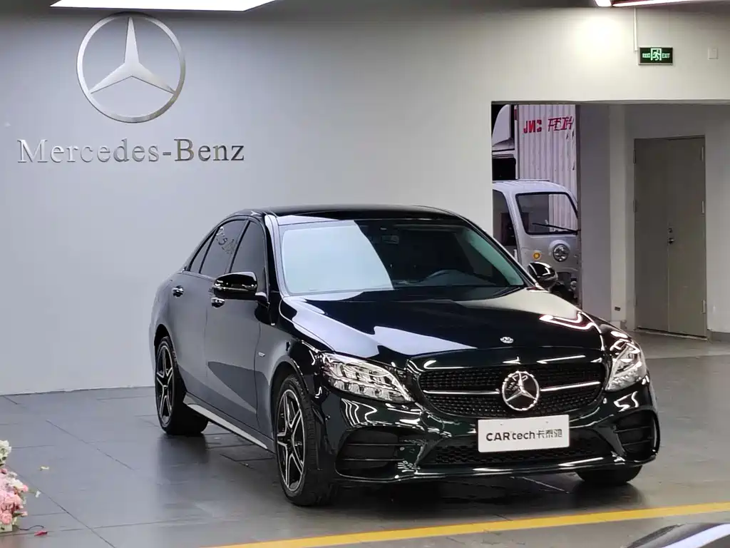 Mercedes-Benz C-Class — миниатюра 2