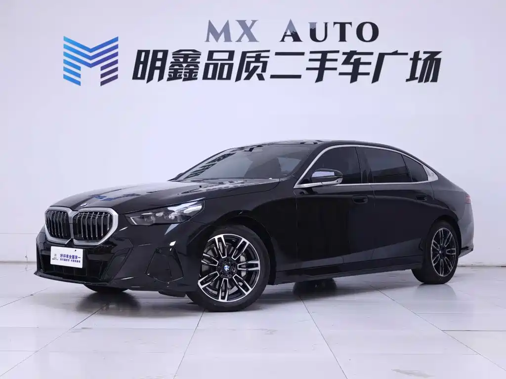 BMW 5 Series — миниатюра 2