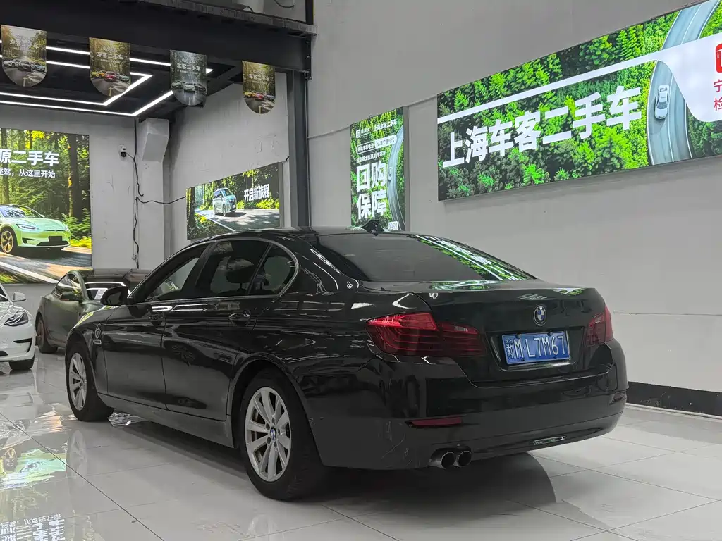 BMW 5 Series — миниатюра 5