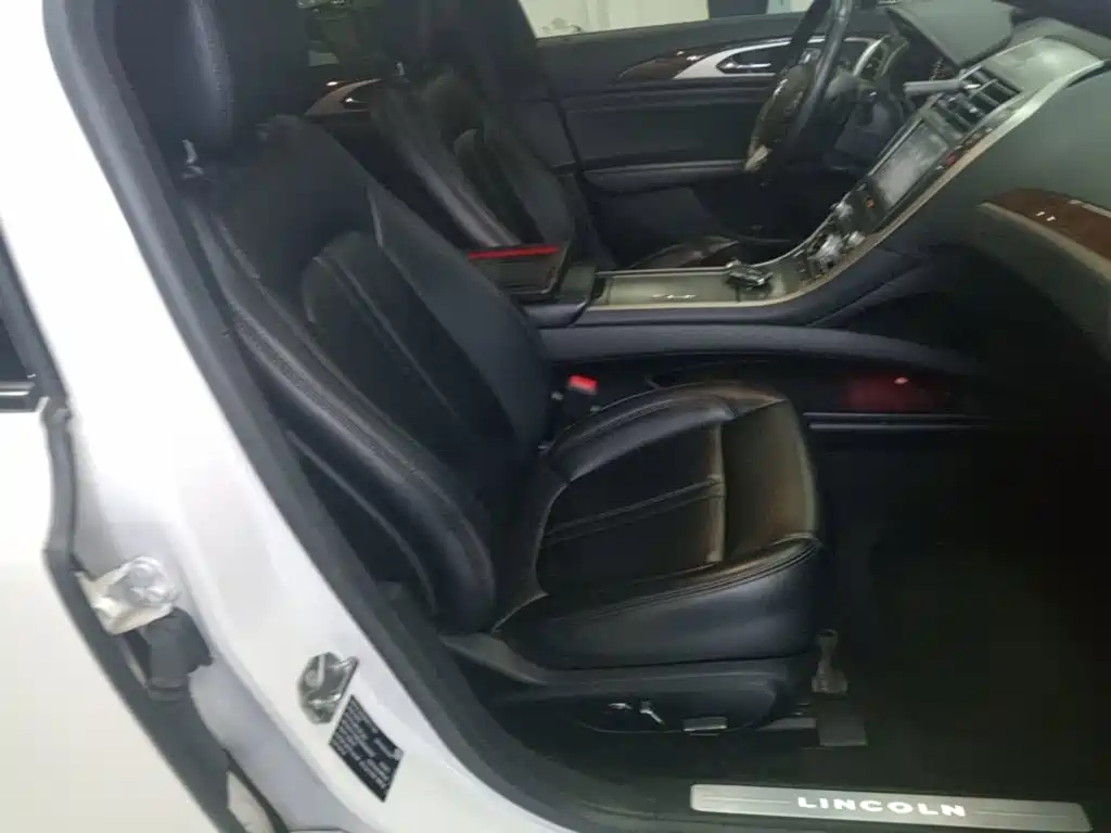 Lincoln MKZ — миниатюра 25