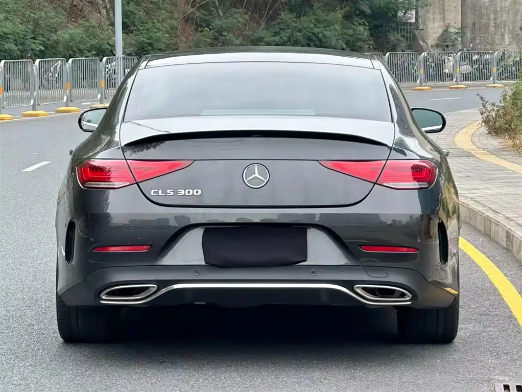 MERCEDES-BENZ CLS
