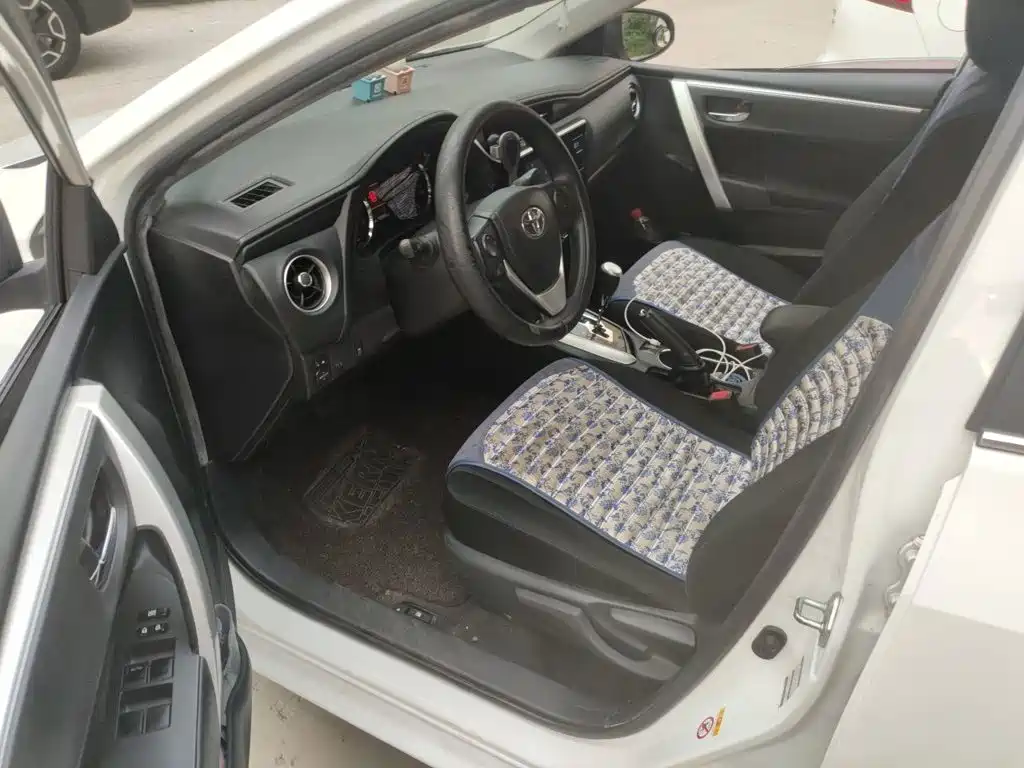 Toyota Corolla — миниатюра 8