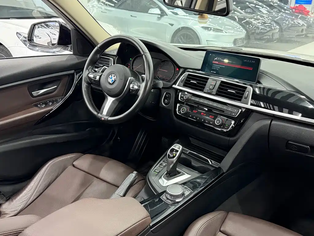 BMW 3 Series — миниатюра 11