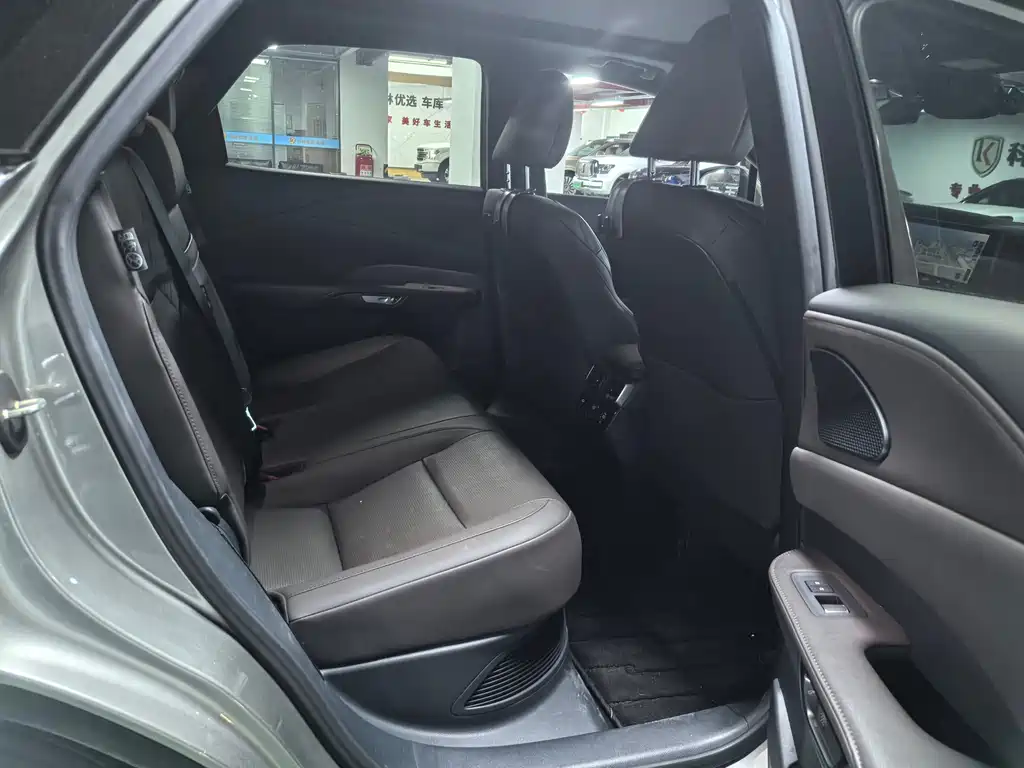 Lexus RX — миниатюра 15