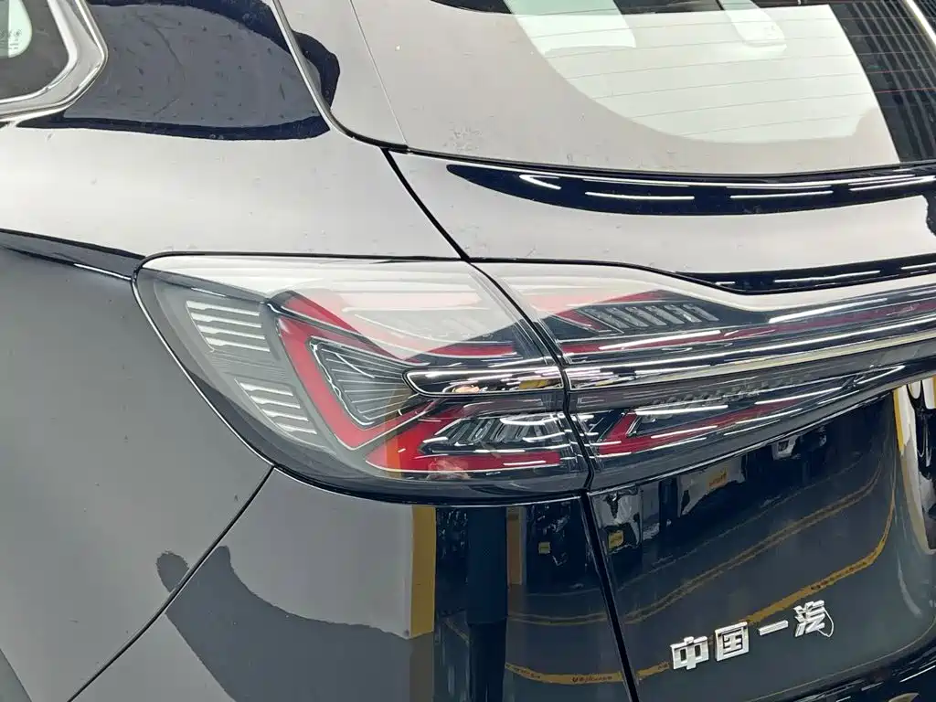 Hongqi Hongqi HS5 — миниатюра 11